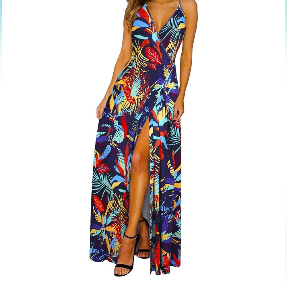 New Maxi Dress V-neck Size Medium